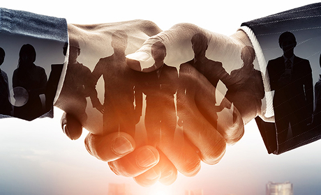 各分野の専門家と連携